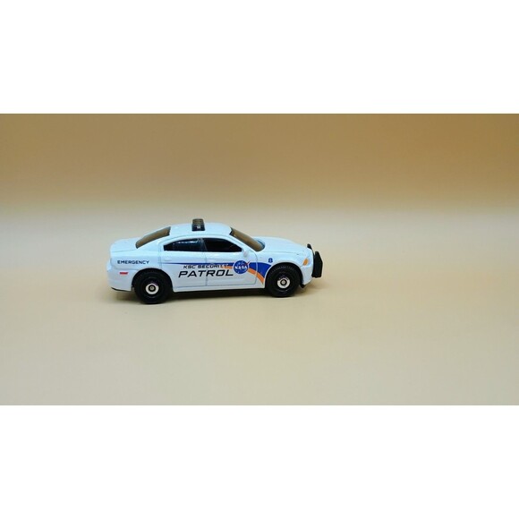 Matchbox Dodge Charger Pursuit White NASA KSC Security Patrol Car 1:64 LOOSE - Picture 4 of 7